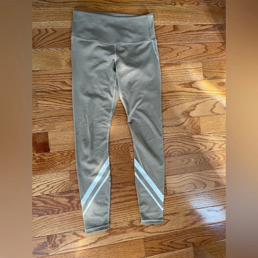 EUC - Tory Burch Sport Full Length Leggings with Side Pockets‎